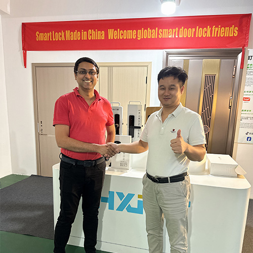 Showcases Smart Locks at the 135th Canton Fair, Attracts International Attention